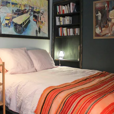 Cozy Nest Near The Marais Appartamento